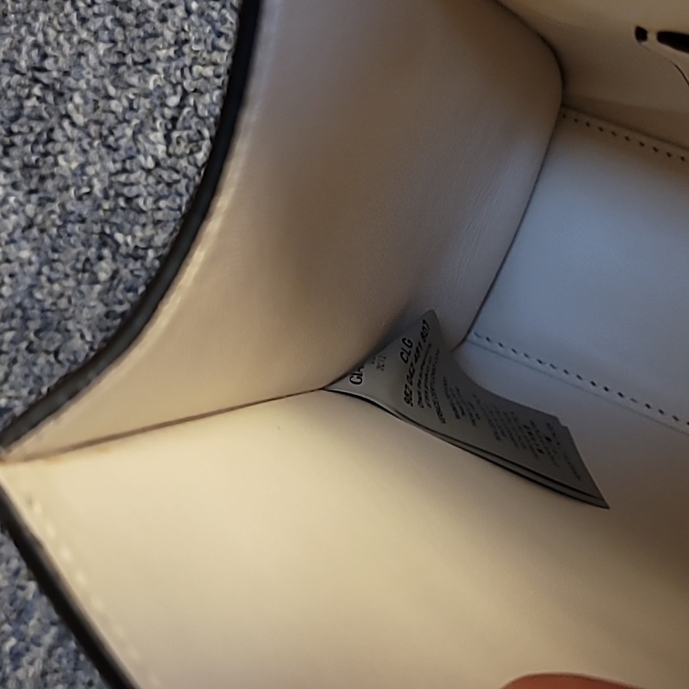 Versace White and Gold Women's Bag - Picture 4 of 9